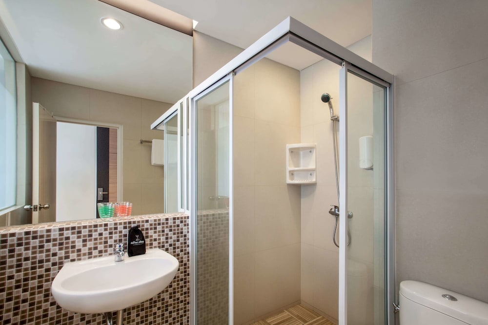 غرفة قياسية بسرير كوين، Nite Day Residence Alam Sutera 9/10