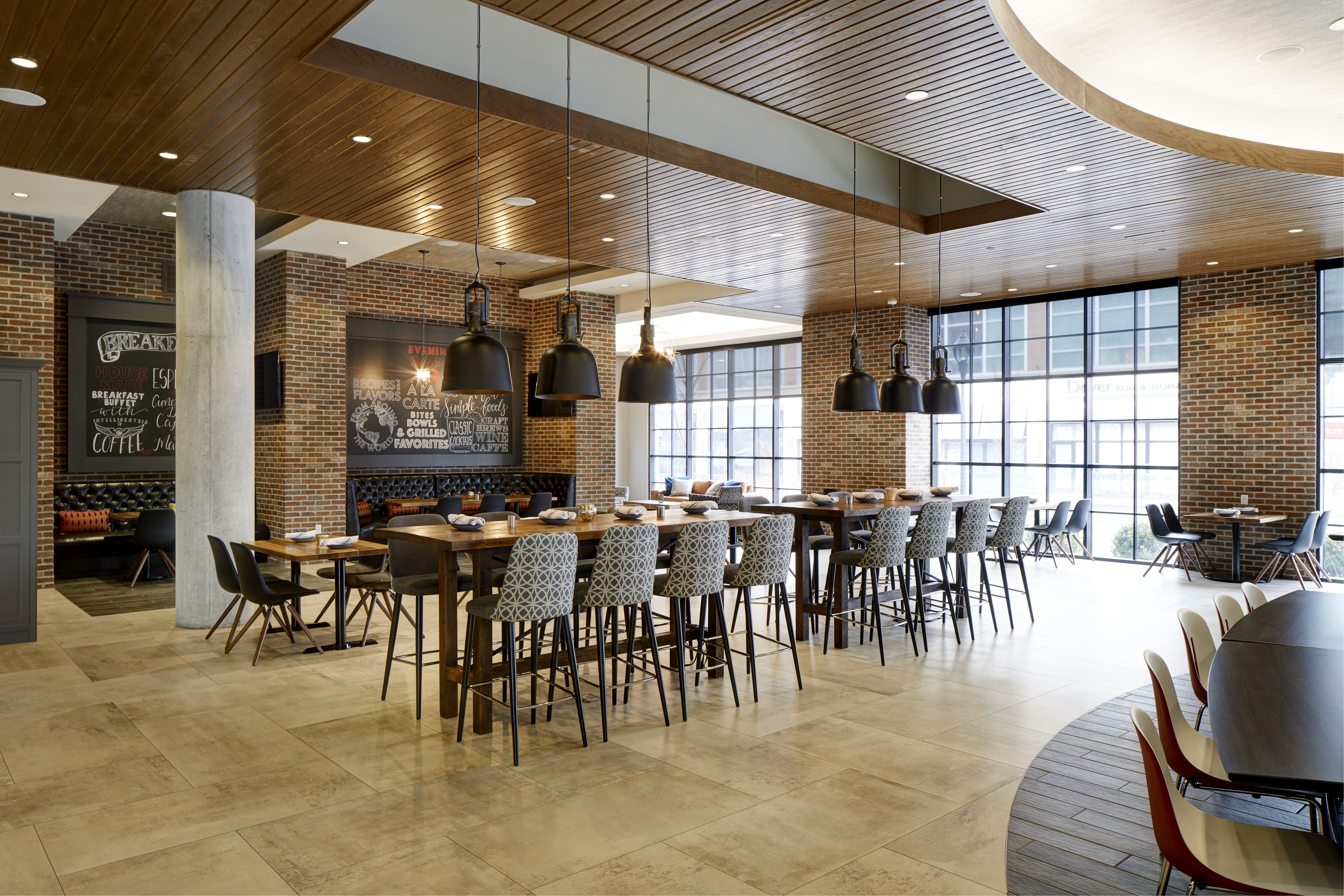 Archer Hotel Burlington 52/80
