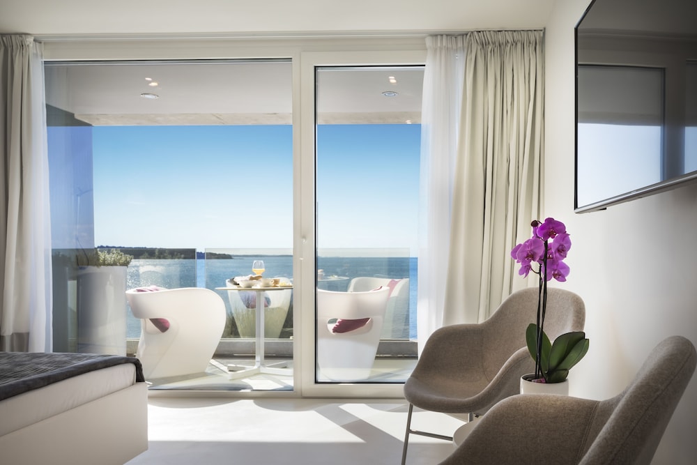 Rivalmare Boutique Hotel 27/50