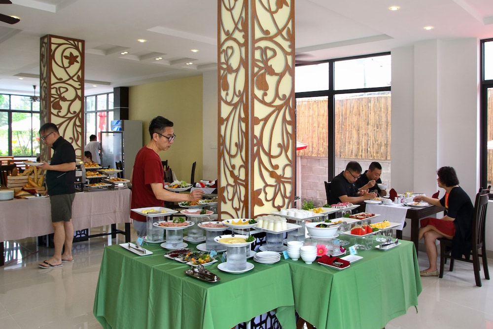 Viet Long Hoi An Beach Hotel 47/53
