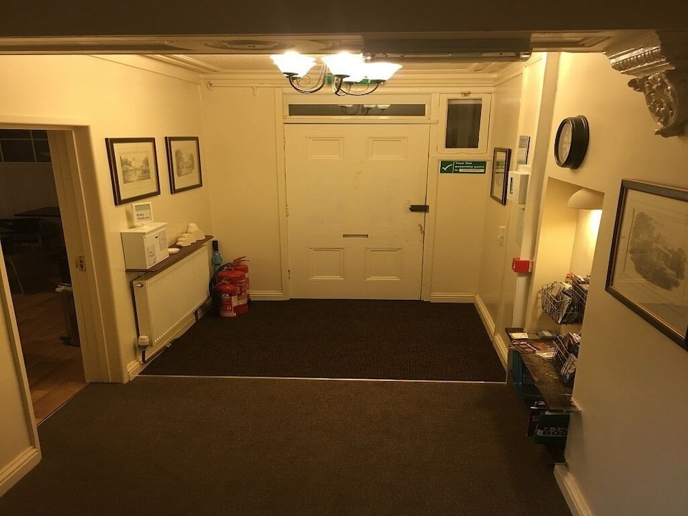 City Lodge Guest House 32/51