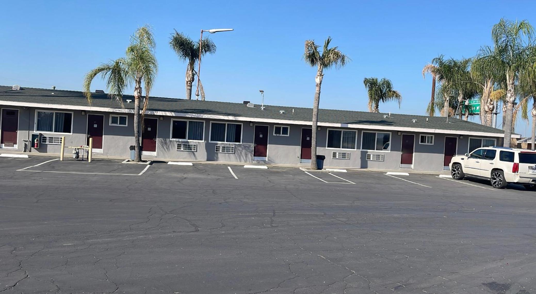 Kings Inn Motel 2/18