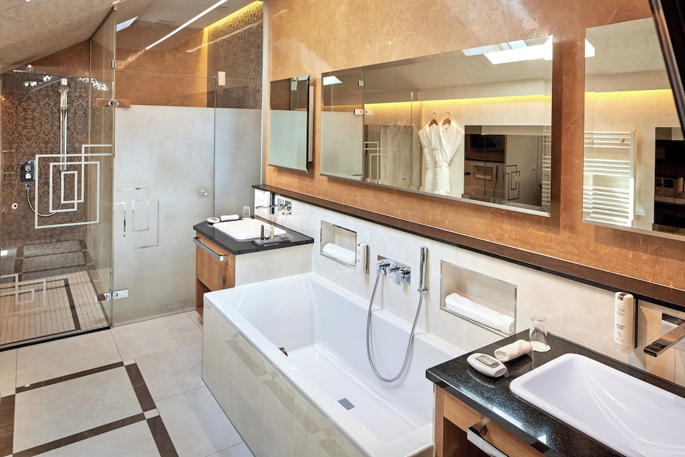 Wellnesshotel Jagdhof 49/50