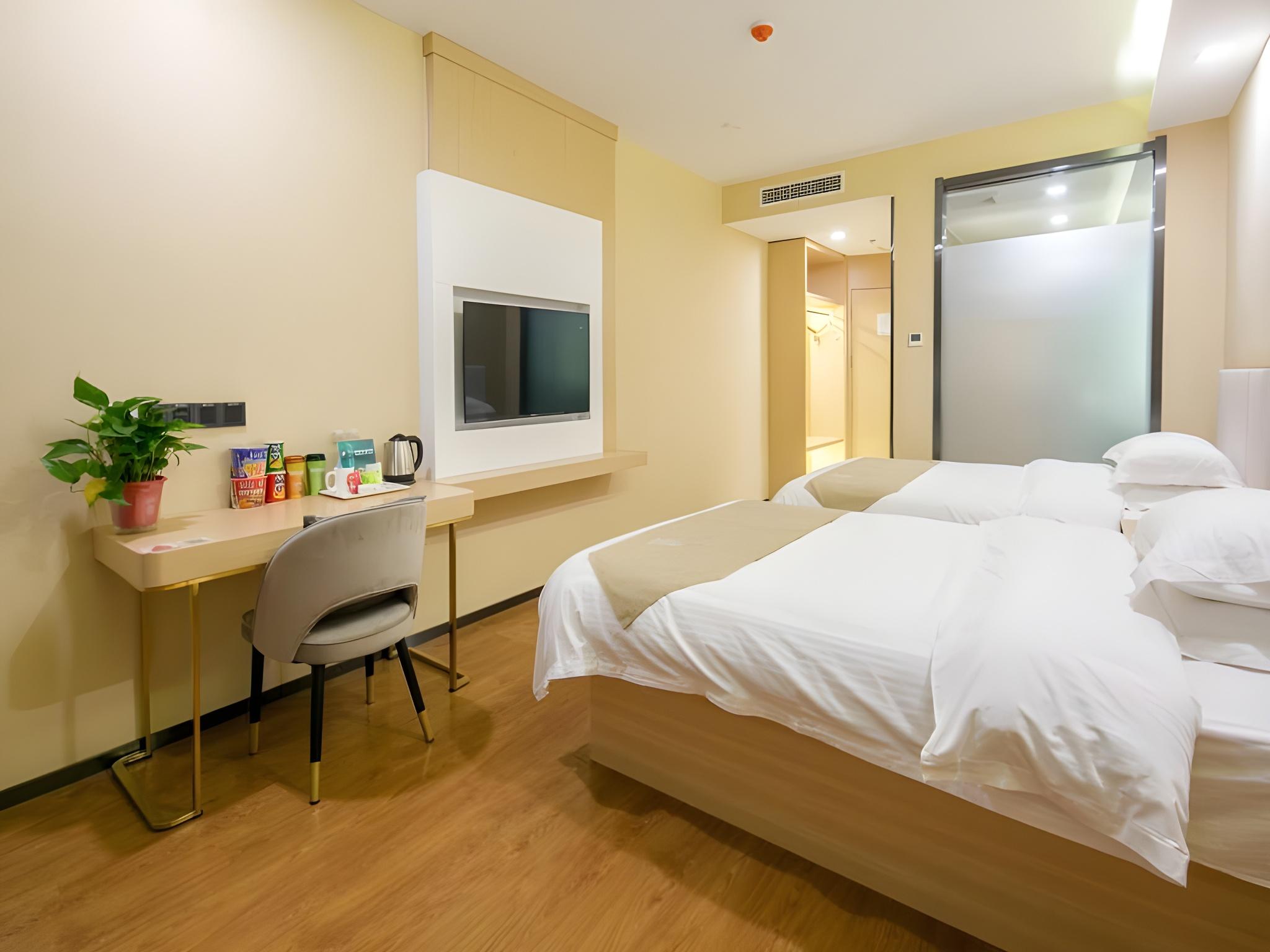Room, King Bed, Queen Bed