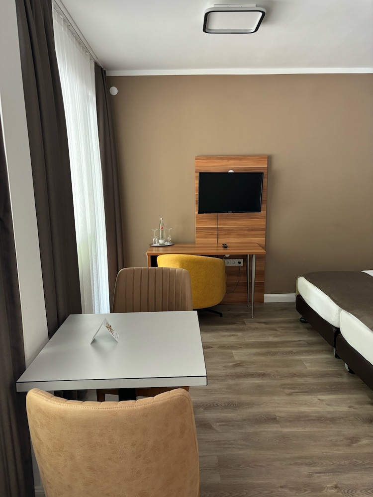 Hotel Schlangenbader Hof 9/20