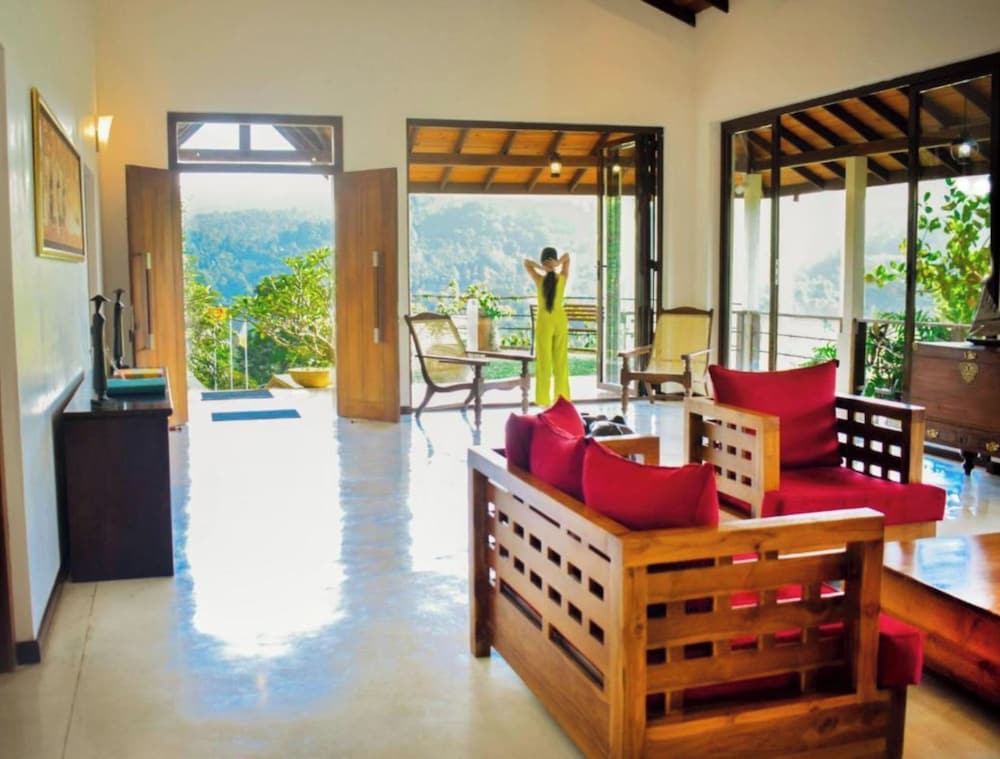 Aqua Dunhinda Villa & Nature Retreat 33/50