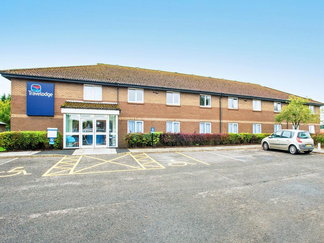 Travelodge Kinross M90 15/17