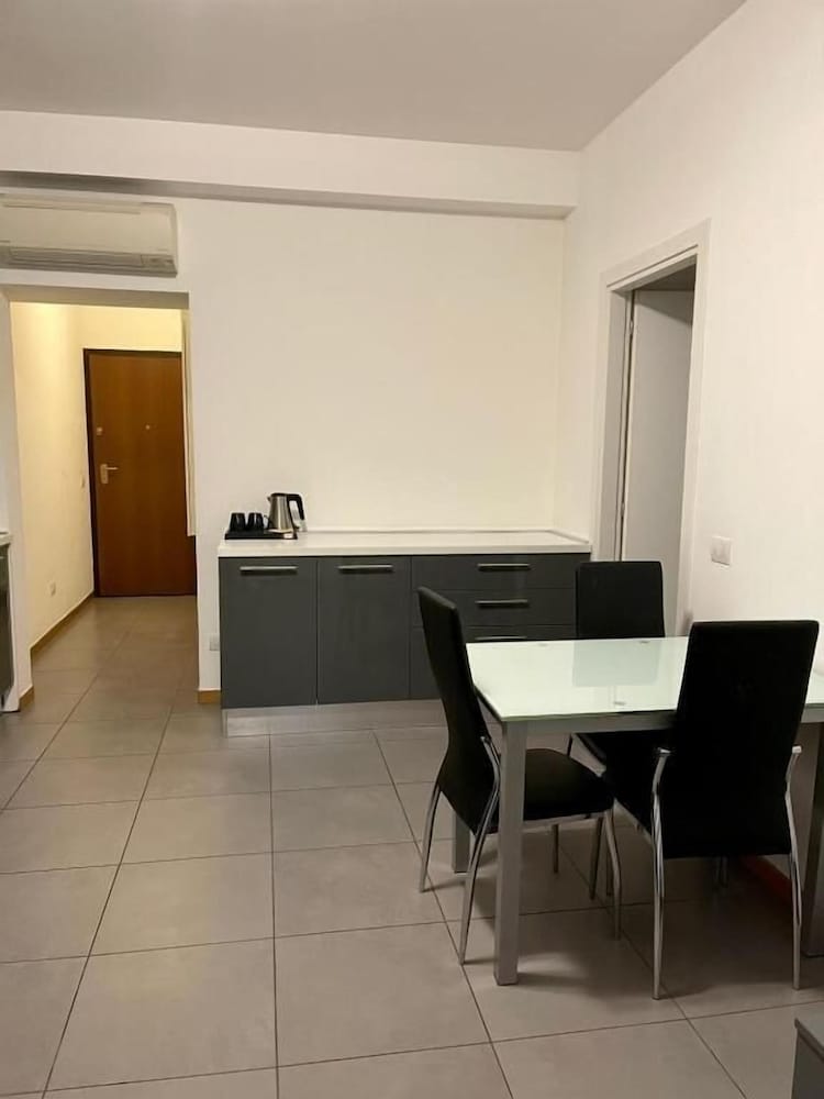 Easy Milano Rooms And Apartments Navigli 34/46