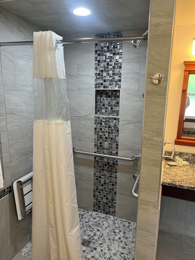 All Star Value Inn 73/74