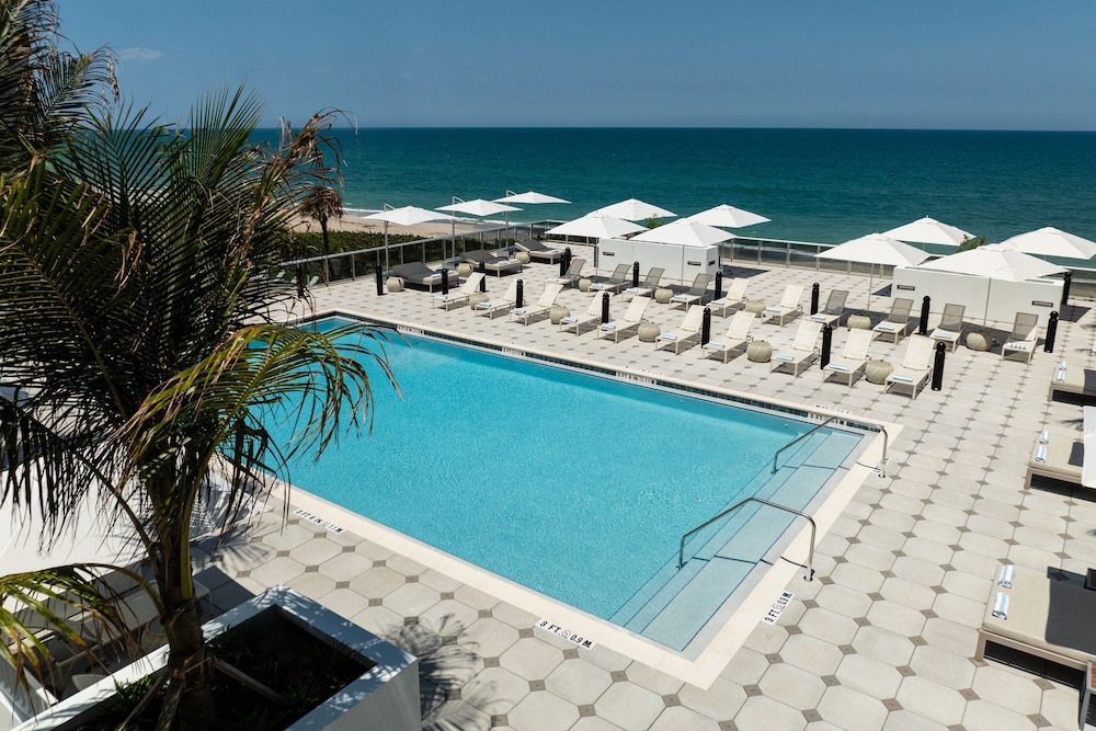 Element Melbourne Oceanfront 55/57