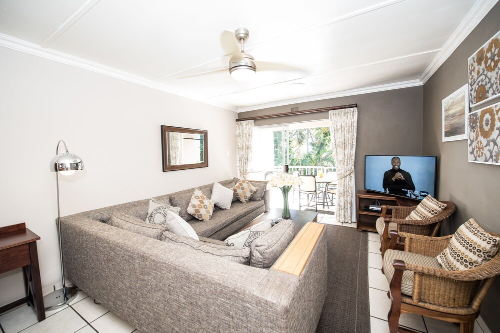 Lake View Cabanas 32/69