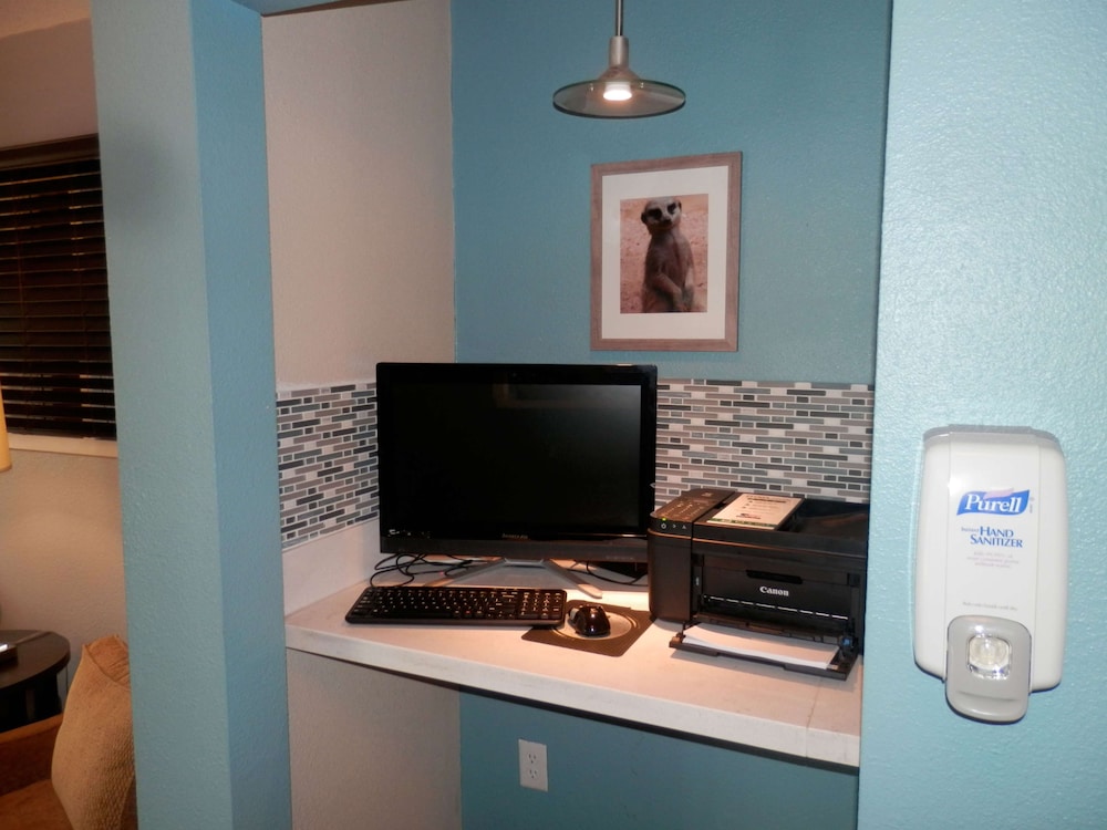 Sonesta Simply Suites Houston Nasa Clear Lake 41/47