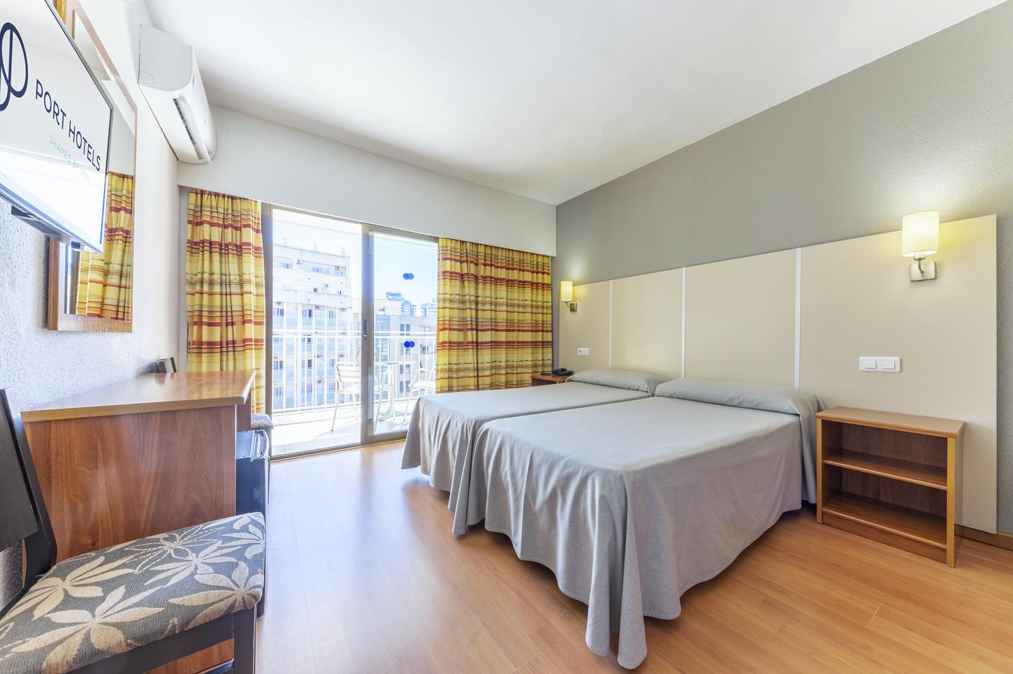 Standard, Double Bed, Pool View, Balcony or Terrace