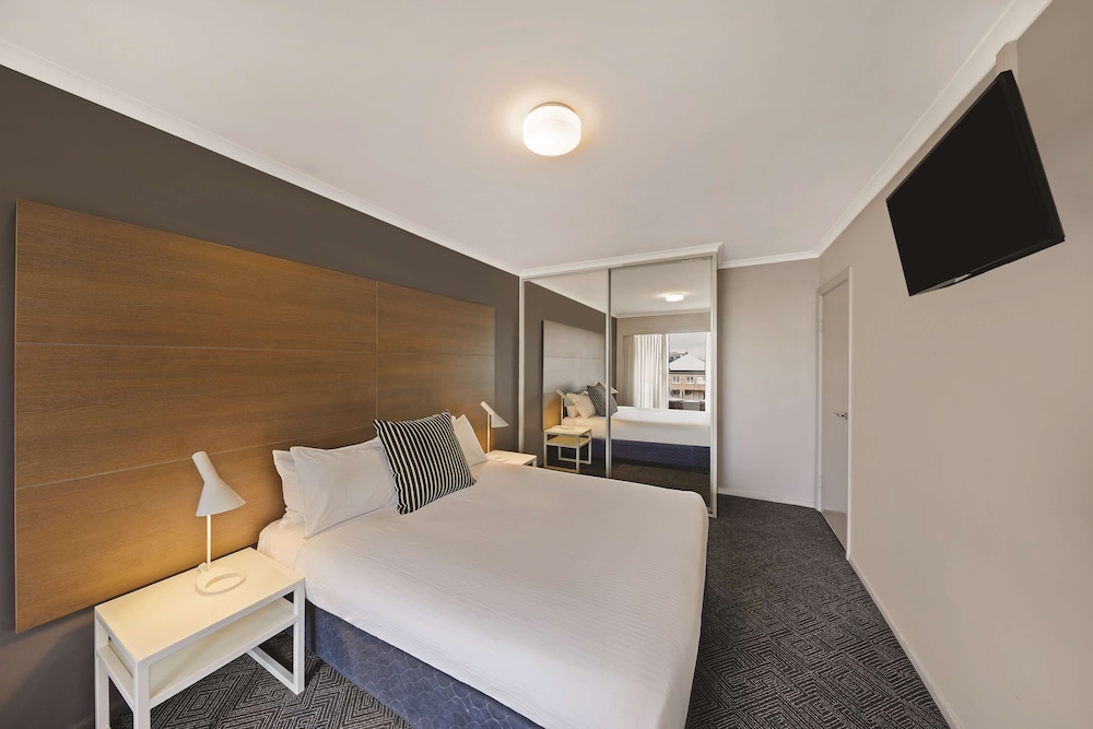 2 Bedrooms, Apartment, King and Queen Bed, Terrace