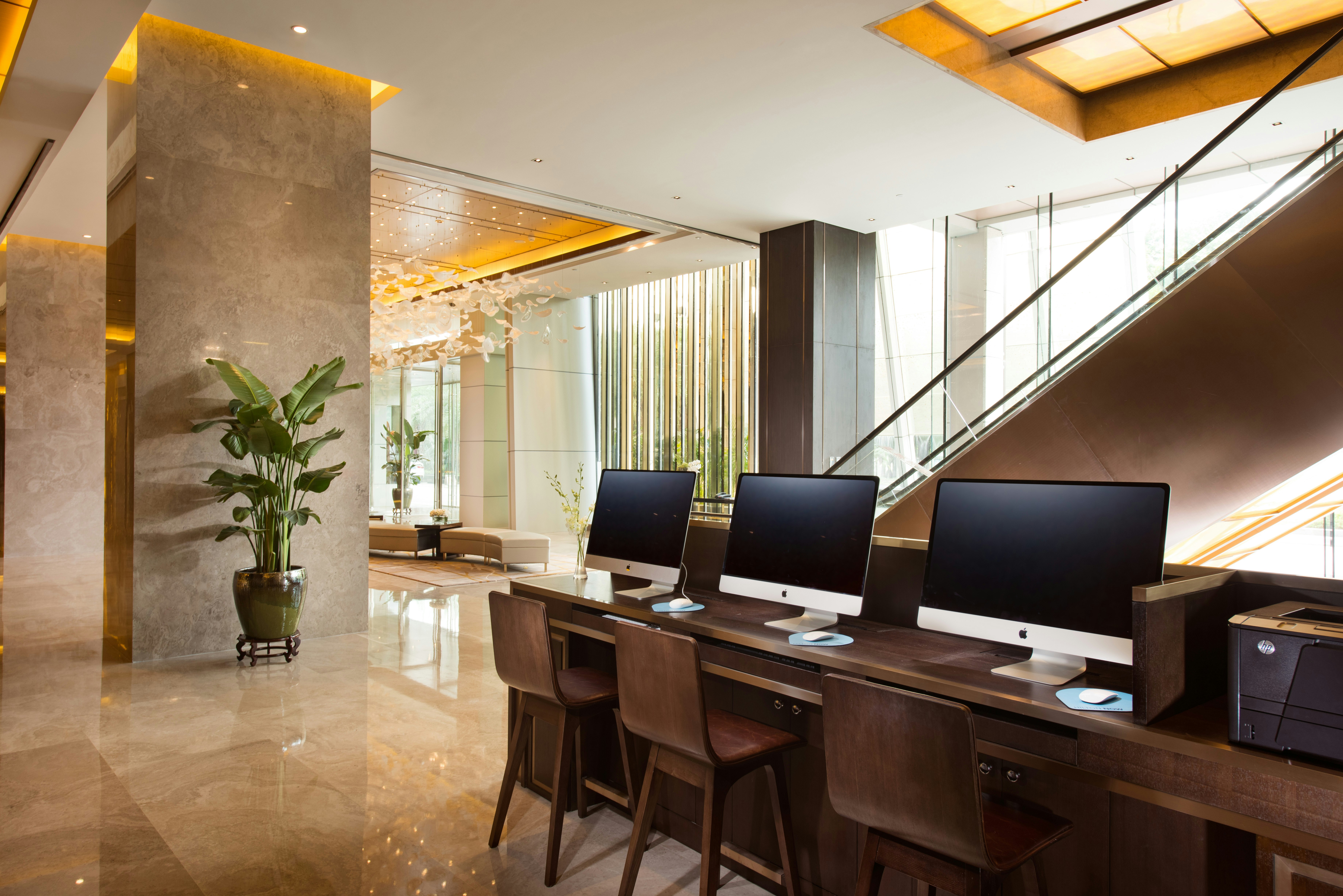 Hilton Shenzhen Futian 26/33