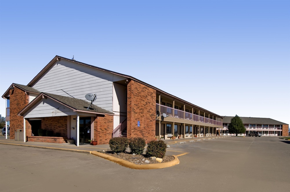 Americas Best Value Inn Garden City 1/28