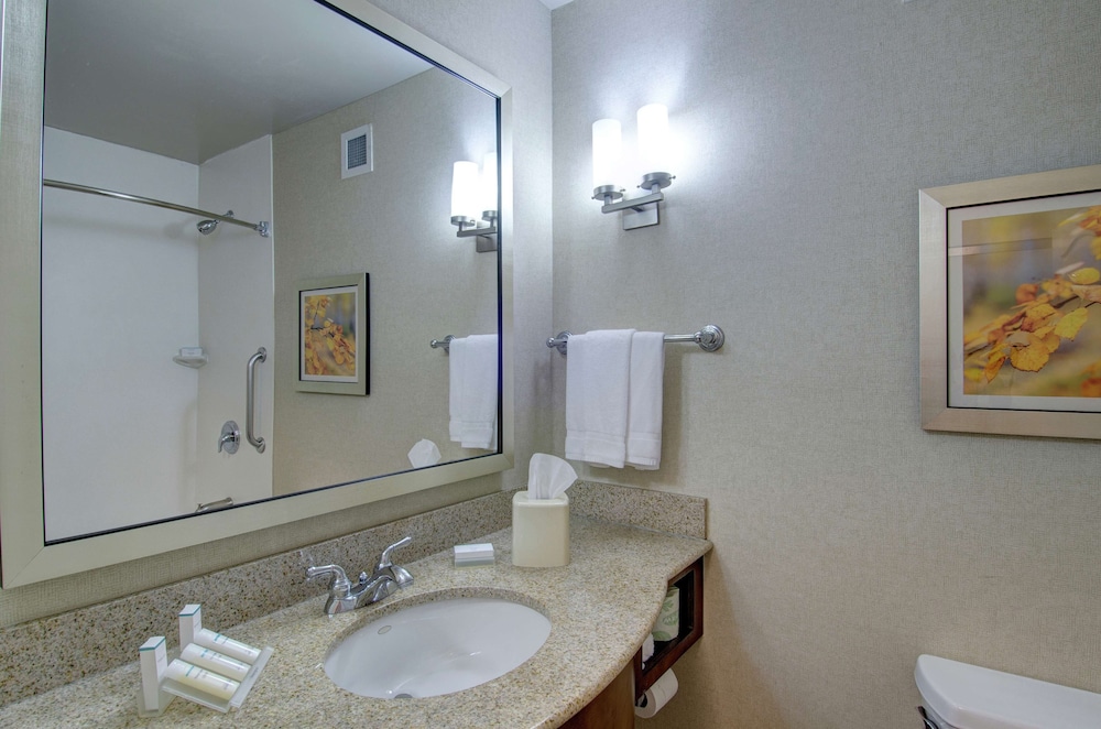 Hilton Garden Inn Norwalk 13/71