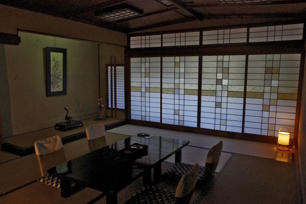 Kobayashiya 26/40