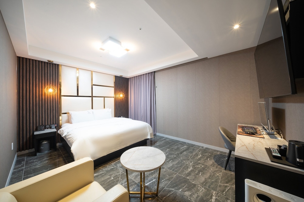 Voll Hotel 23/94