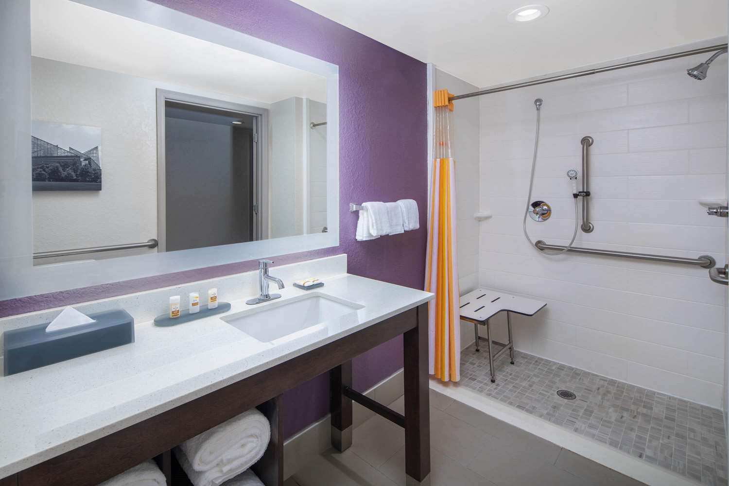 La Quinta Inn & Suites by Wyndham Chattanooga - East Ridge 23/24