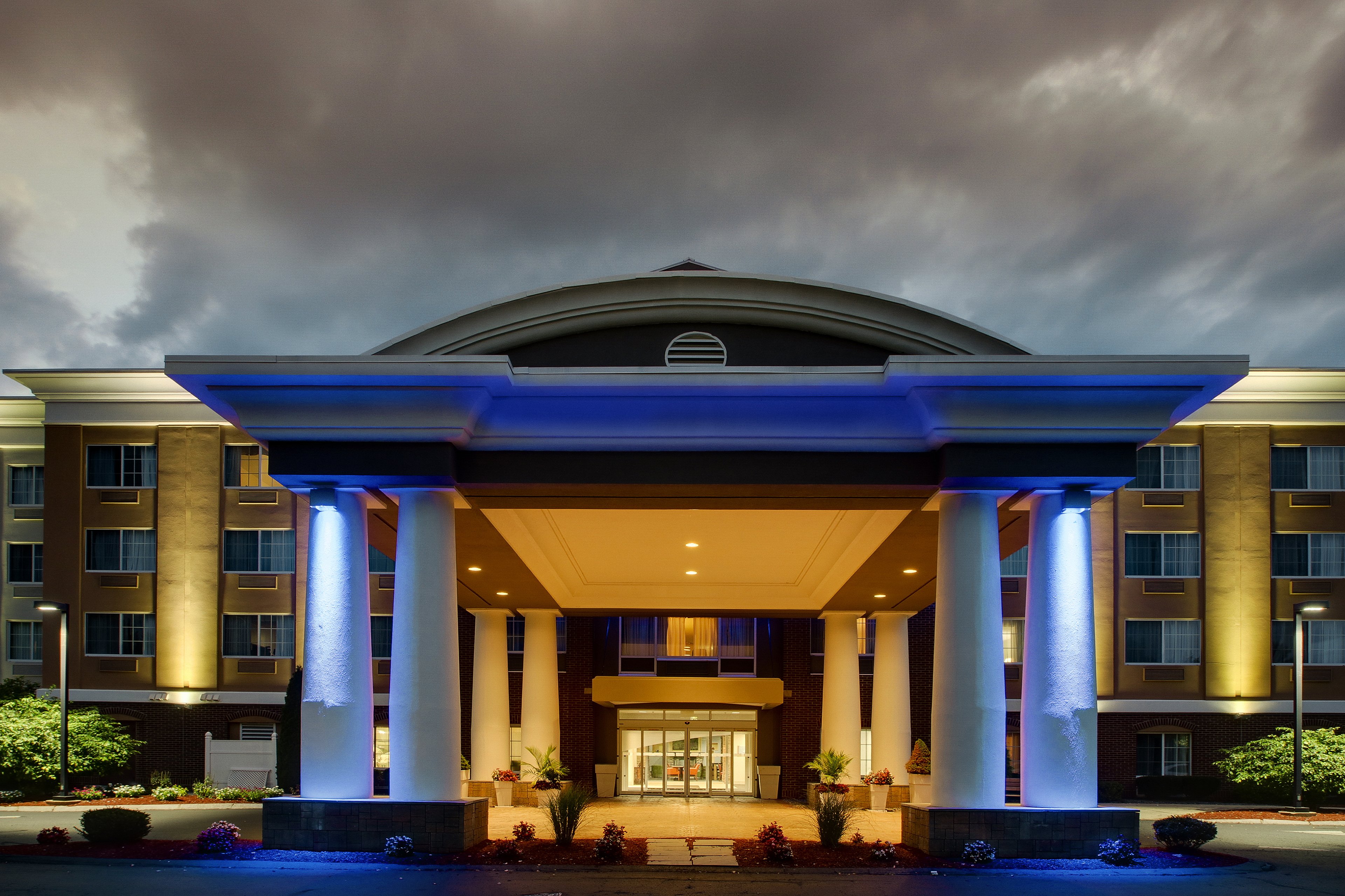 Holiday Inn Express Hotel Suites Middleboro Raynham 2/51