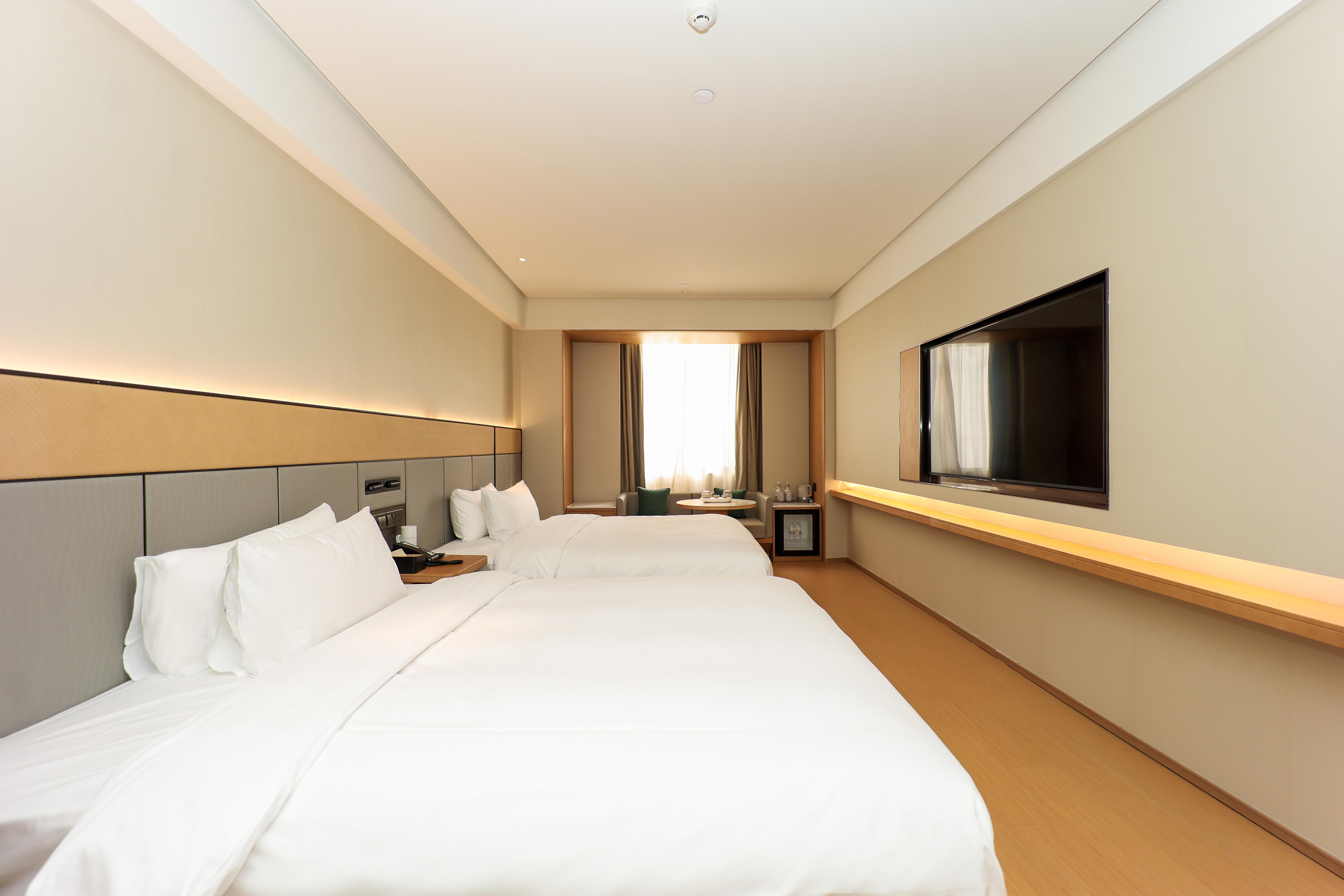 Ji Hotel (Zhongshan Park) 9/36
