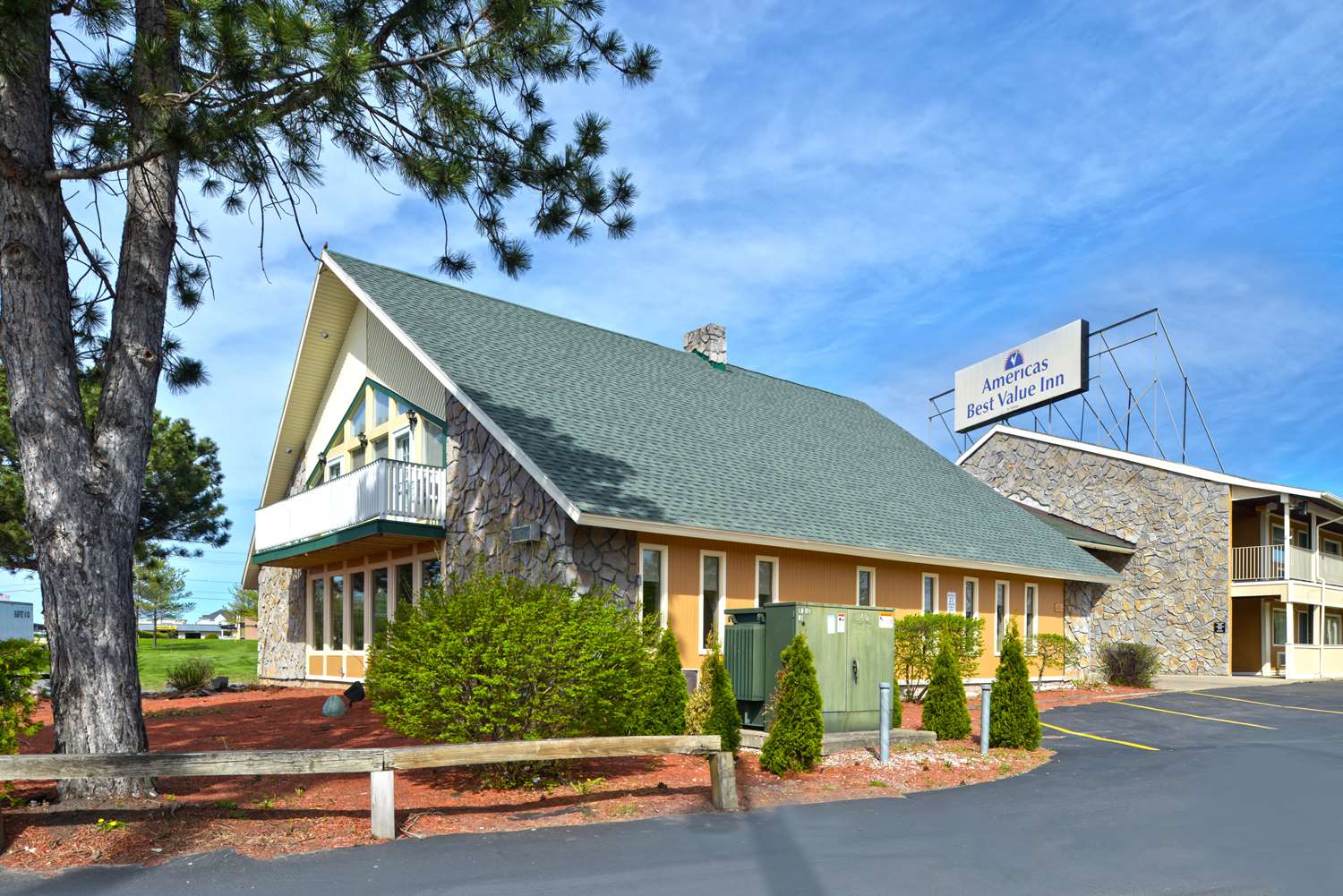 Americas Best Value Inn-Plattsburgh 2/40