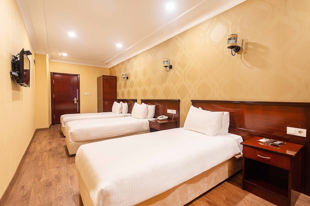 Marina Park Hotel 7/15