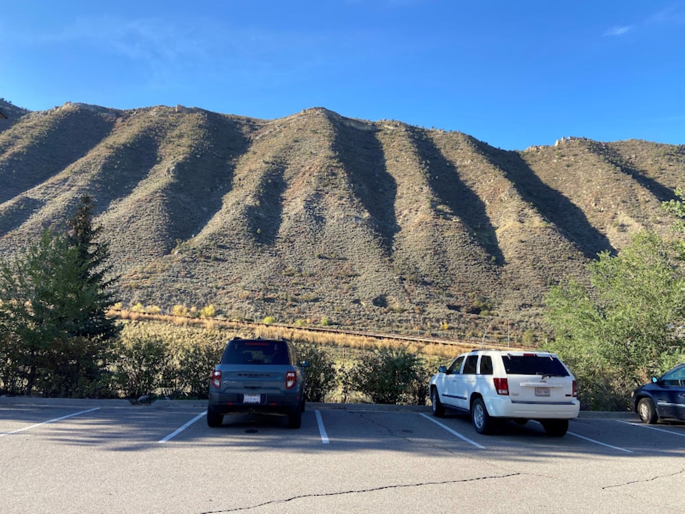 Wingate by Wyndham New Castle - Glenwood Springs 39/50