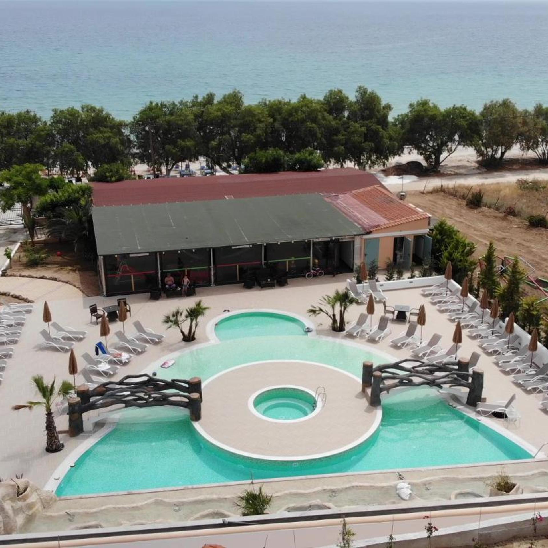Grand Beach Hotel 5/67