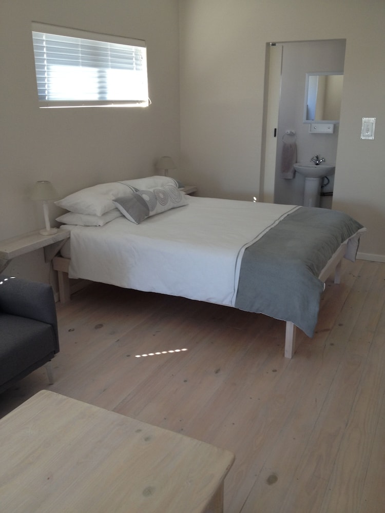 Self Catering, Apartment