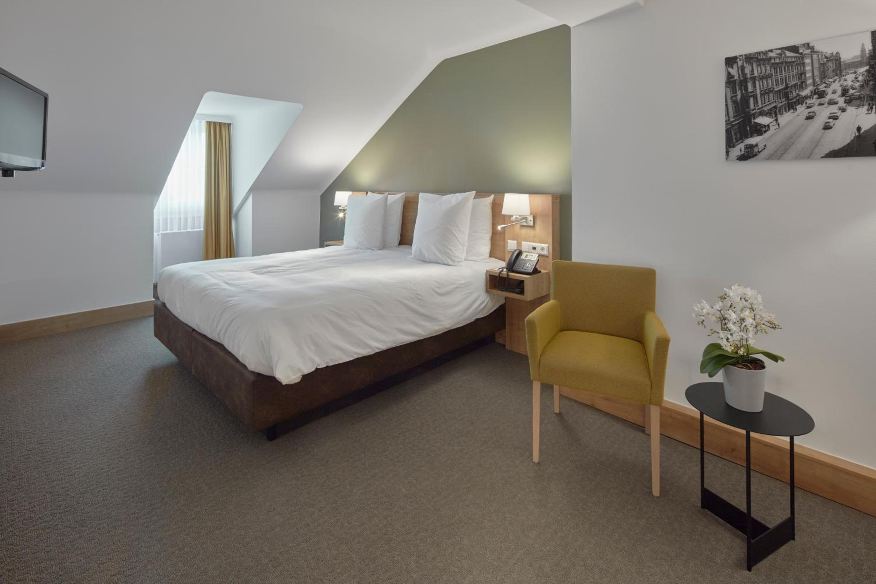 rooms