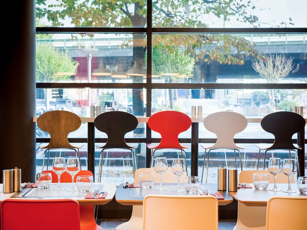 Ibis Paris Porte De Clichy Centre 51/71