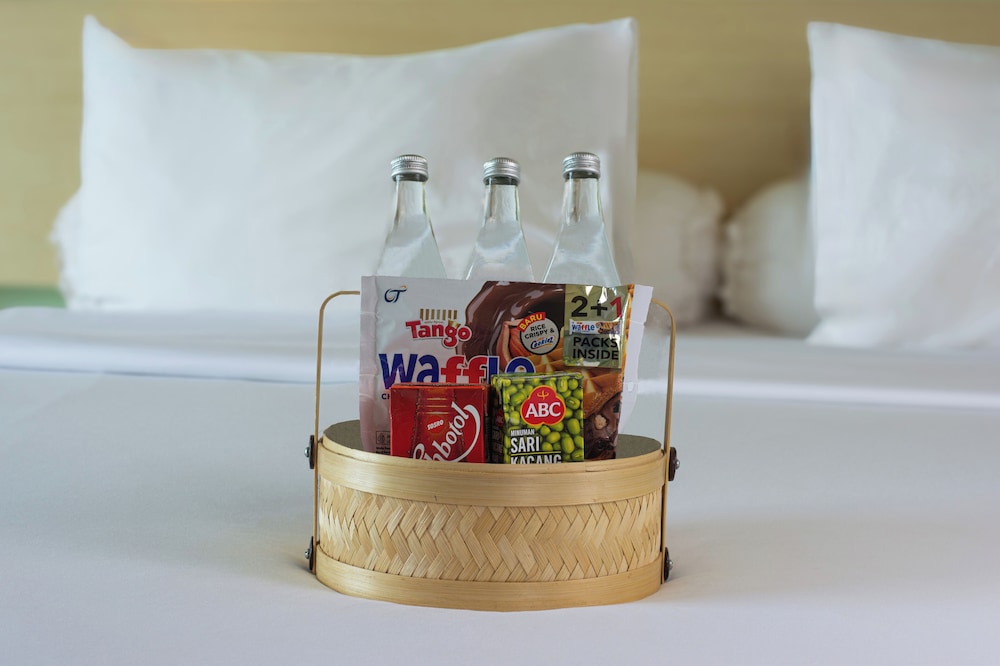 HARRIS Hotel & Conventions Bekasi 17/47