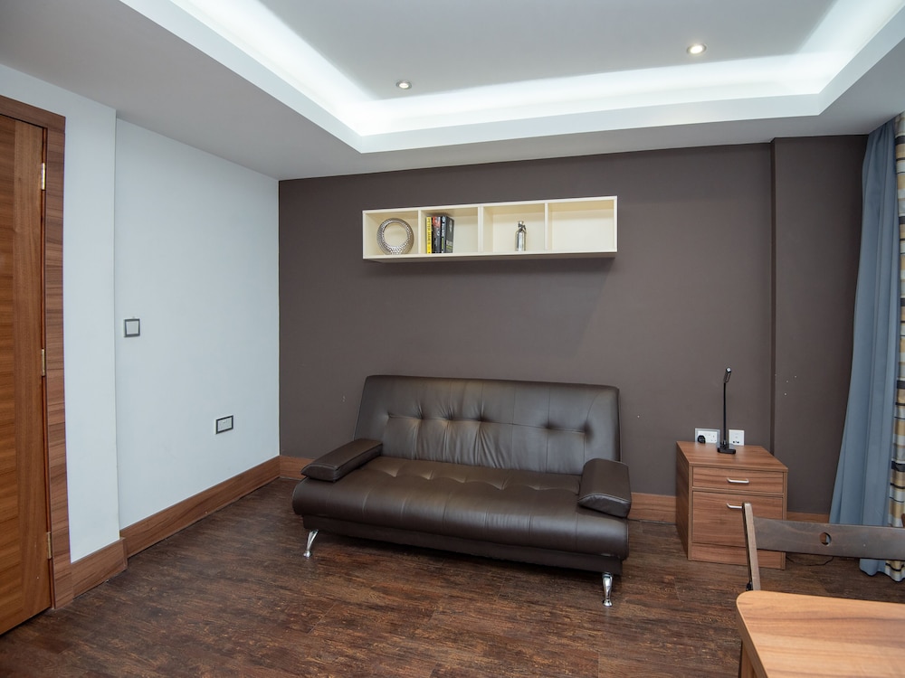 Livin Serviced Apartments 51/68