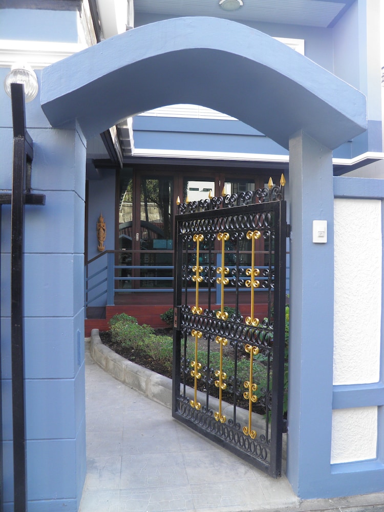 Maneeya Park Residence 3/50