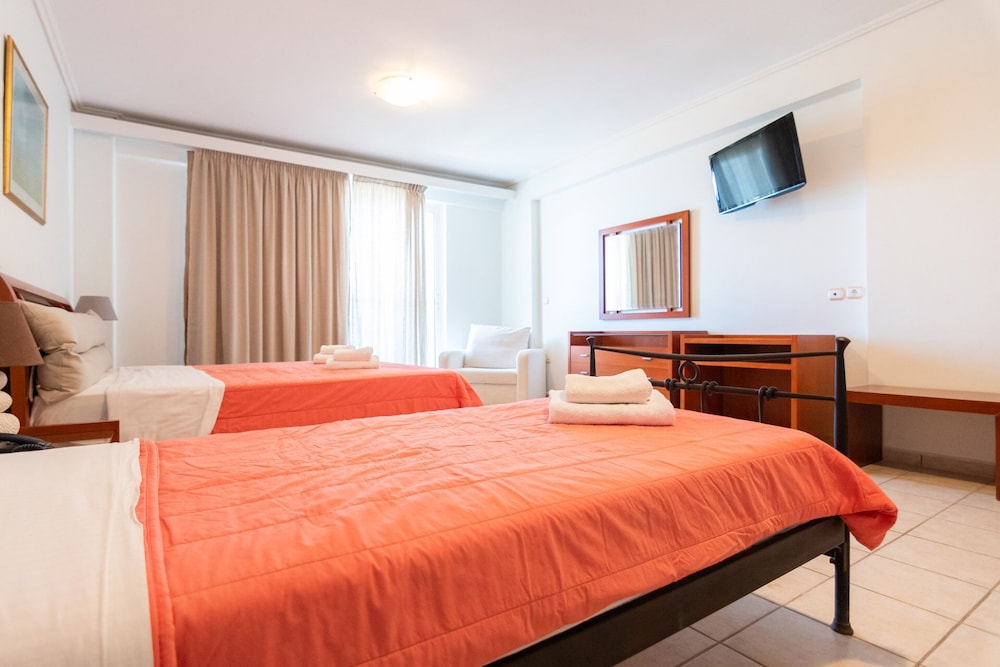 GRAND NEFELI HOTEL 17/50