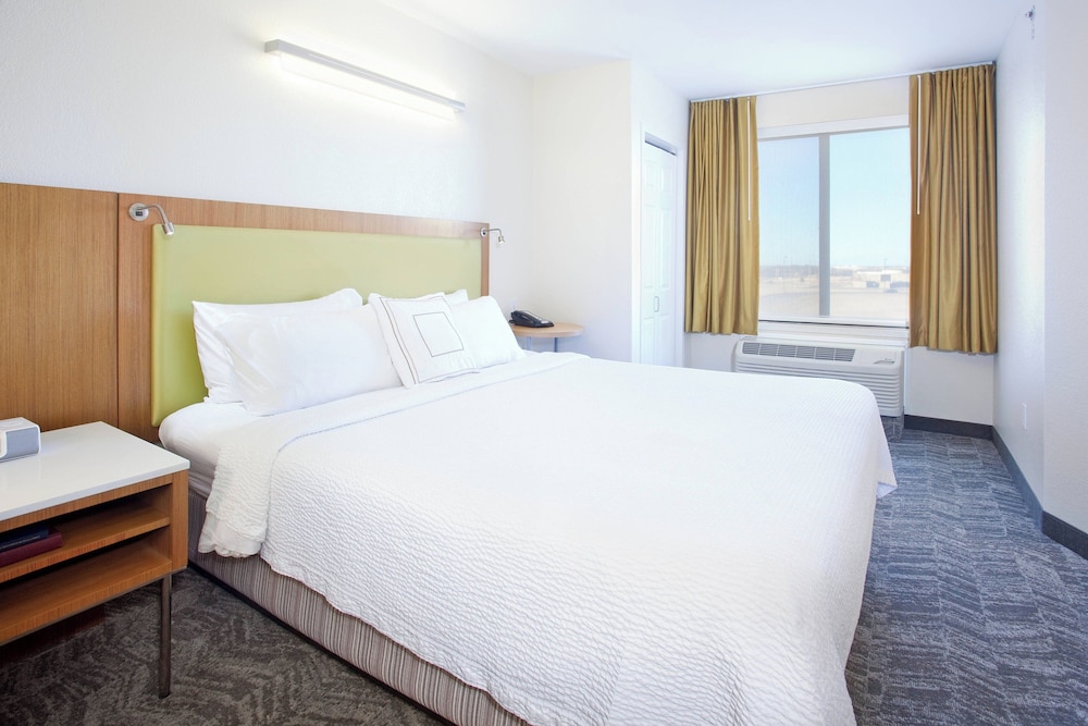 SUITE, KING BED, SOFA, ACCESSIBLE