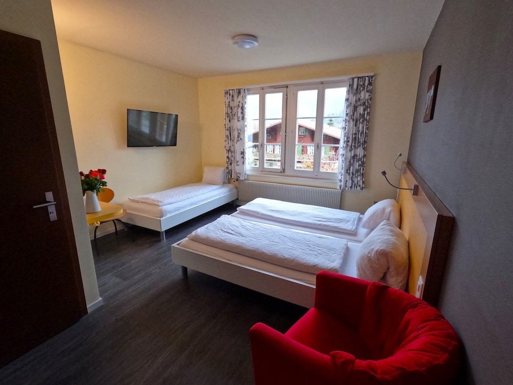 Alpenrose Hotel and Gardens 15/50