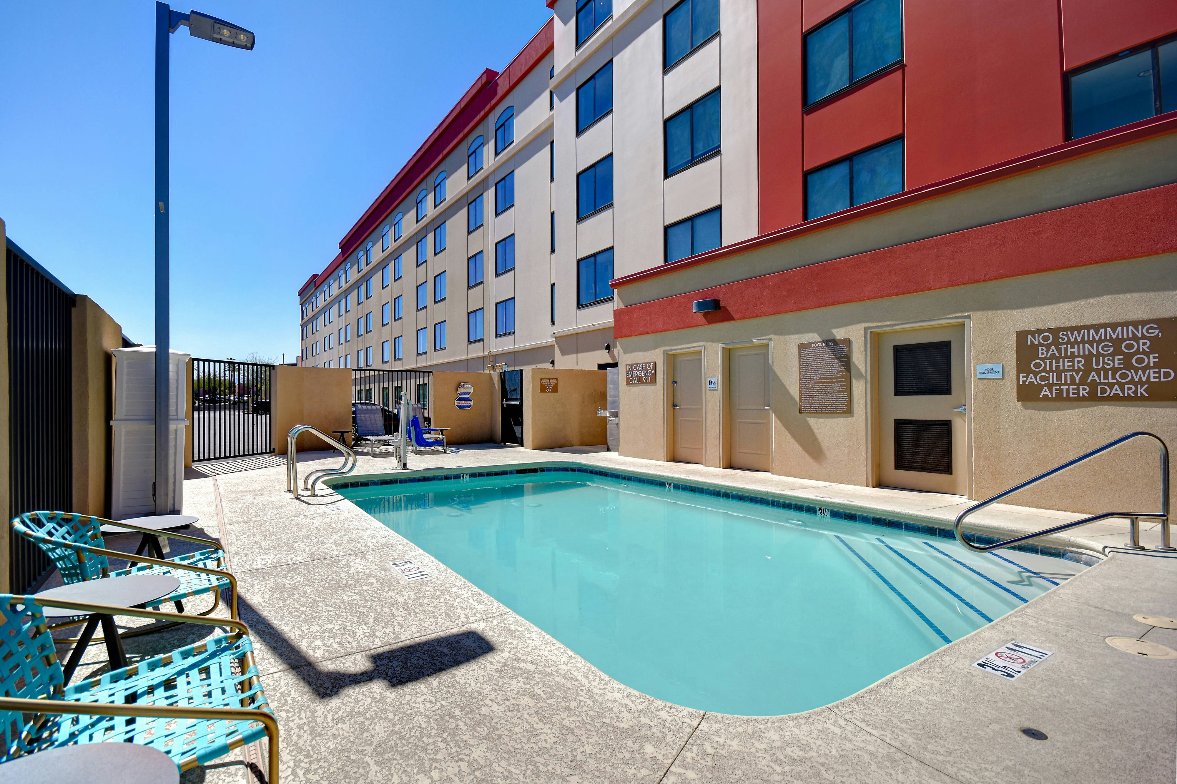 Fairfield Inn & Suites by Marriott Las Vegas Airport South 52/53