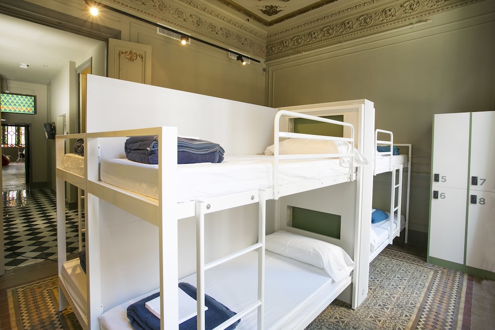 Sant Jordi Hostels Rock Palace 14/42