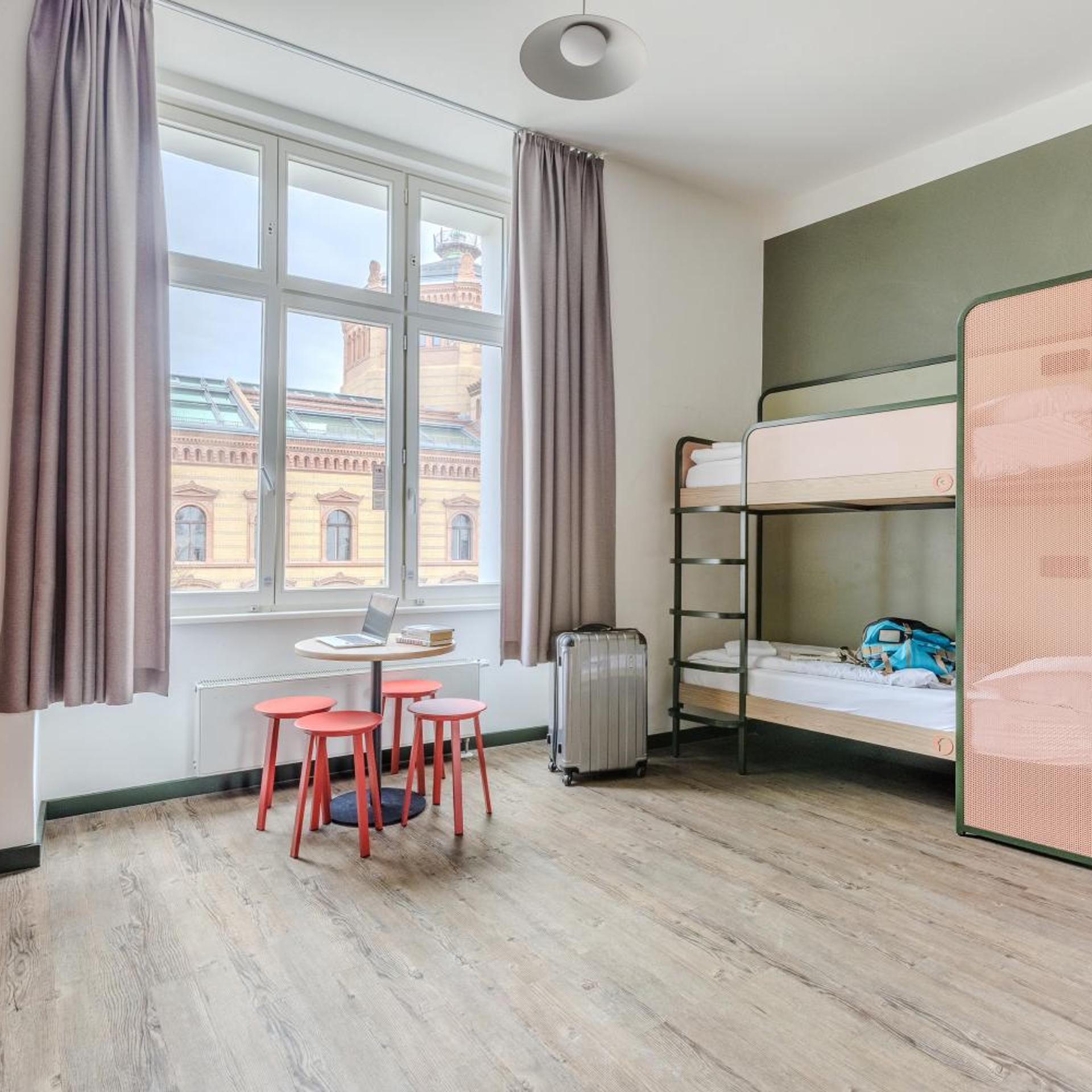 Meininger Hotel Berlin Mitte Humboldthaus Hostel 30/50