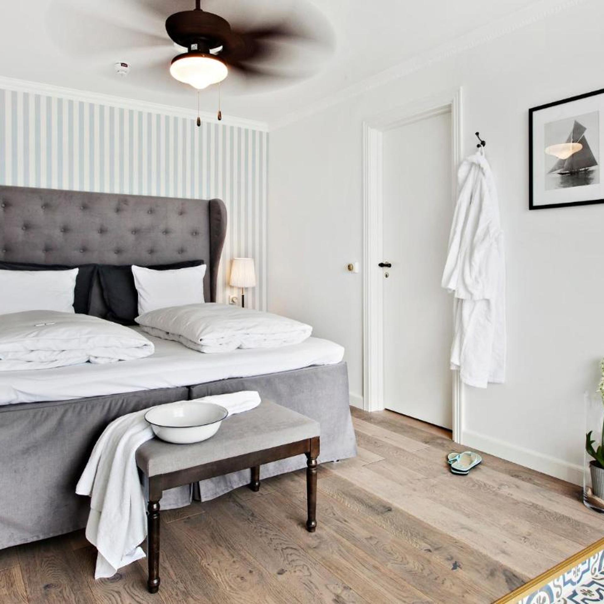 Suite, Sea View