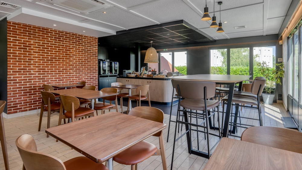 Campanile Bordeaux Ouest Le Bouscat 48/64