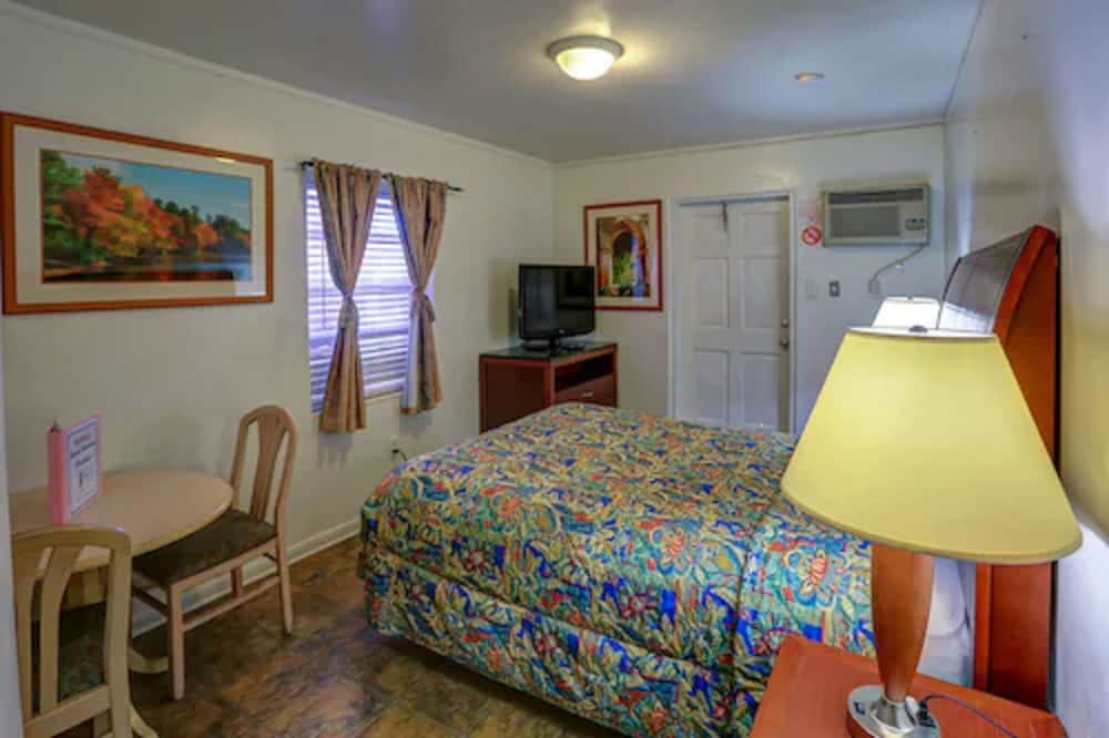 Richard s Hotel 43/65