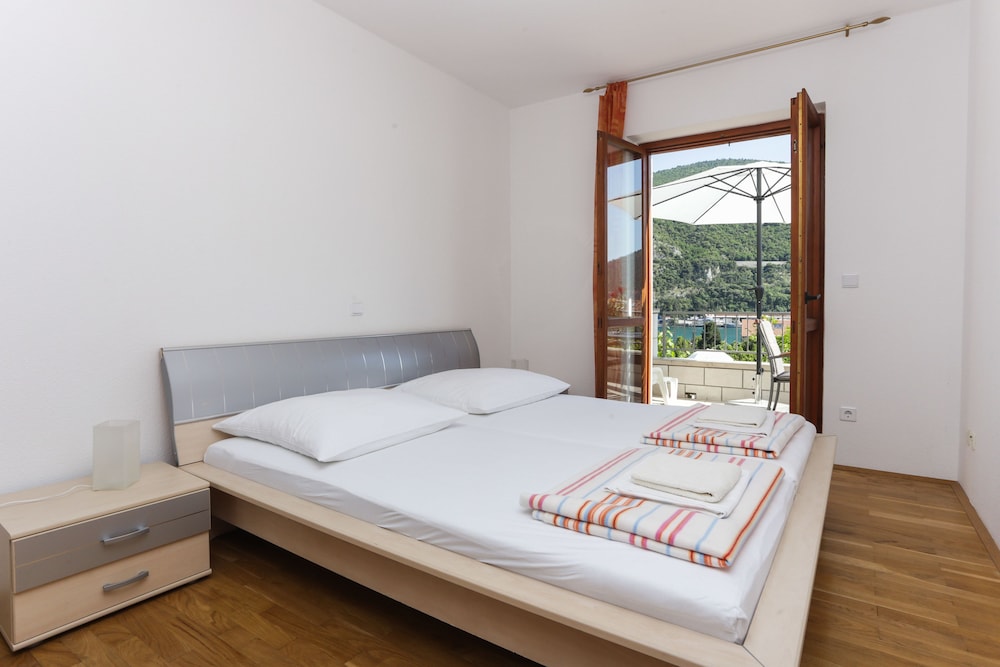 2 BEDROOMS, SUPERIOR, APARTMENT, SEA VIEW, BALCONY