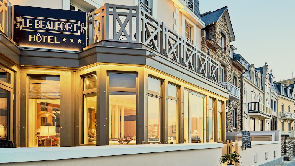 Hotel Beaufort 2/69