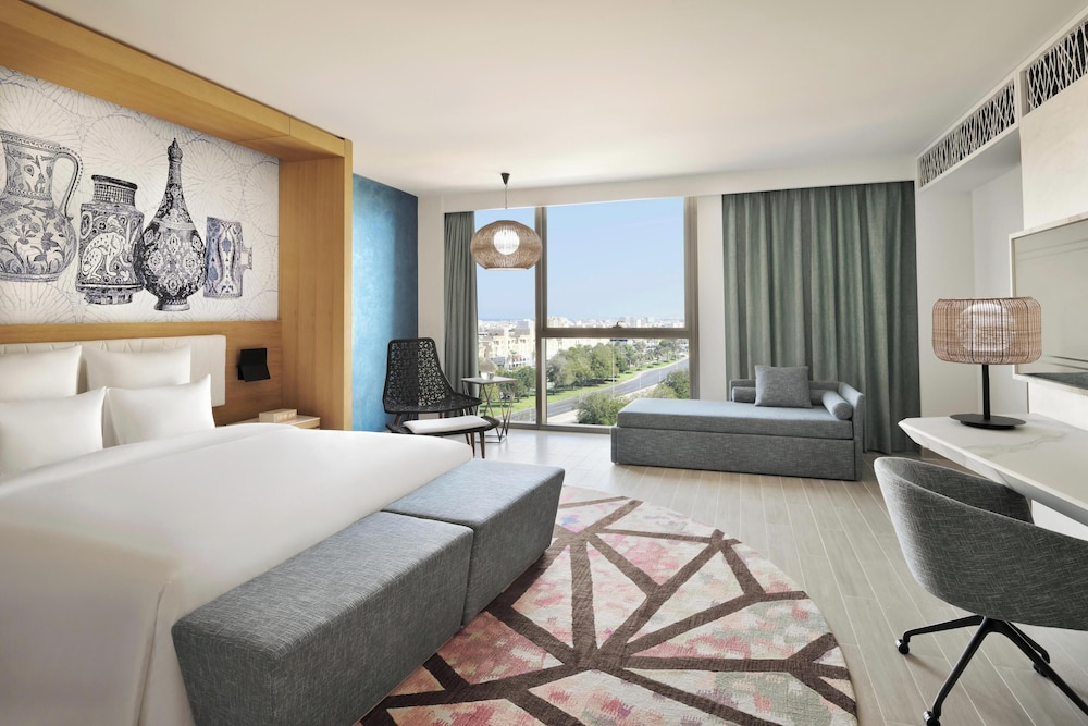 JUNIOR SUITE, EXECUTIVE, KING BED, SOFA, LOUNGE ACCESS