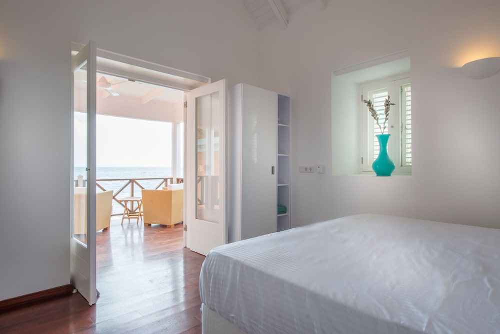 Scuba Lodge & Ocean Suites 19/76
