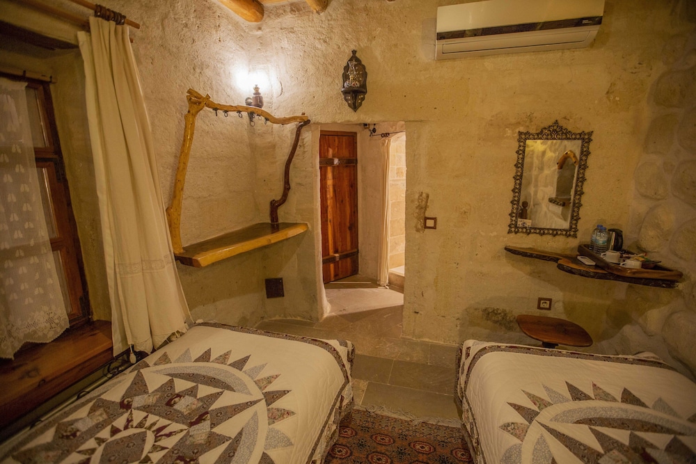 Koza Cave Hotel 50/50